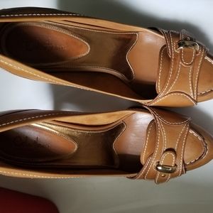 Cole Haan Yoselin Pump in a beautiful Golden Safari color